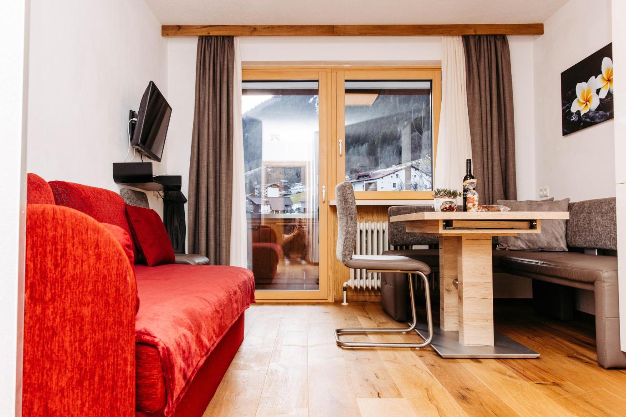 Haus Kella-Egg Hotel บรานด์ ภายนอก รูปภาพ